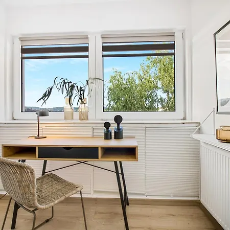 Valley Apartment: Luxury - Free Parking - Bathtub *