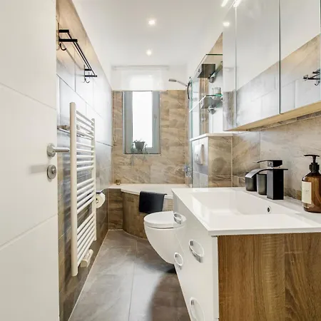 Apartment Valley Apartment: Luxury - Free Parking - Bathtub *