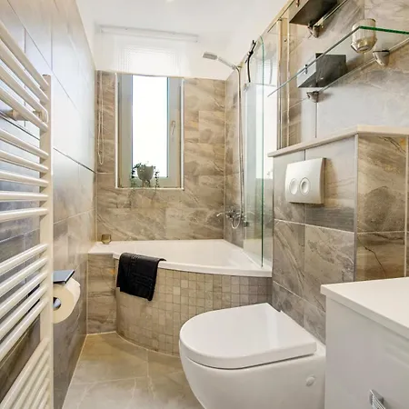 Apartment Valley Apartment: Luxury - Free Parking - Bathtub Wuppertal